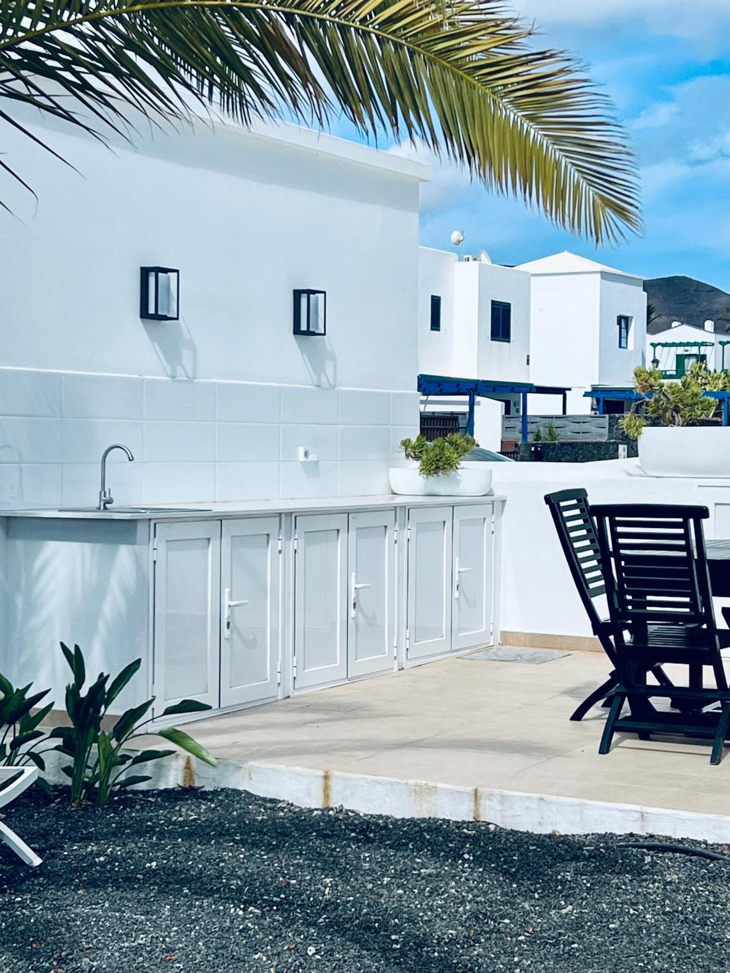 Lovely Casa Felicidad, Swimming Pool, Wifi X Private Garden Playa Blanca  Exteriör bild