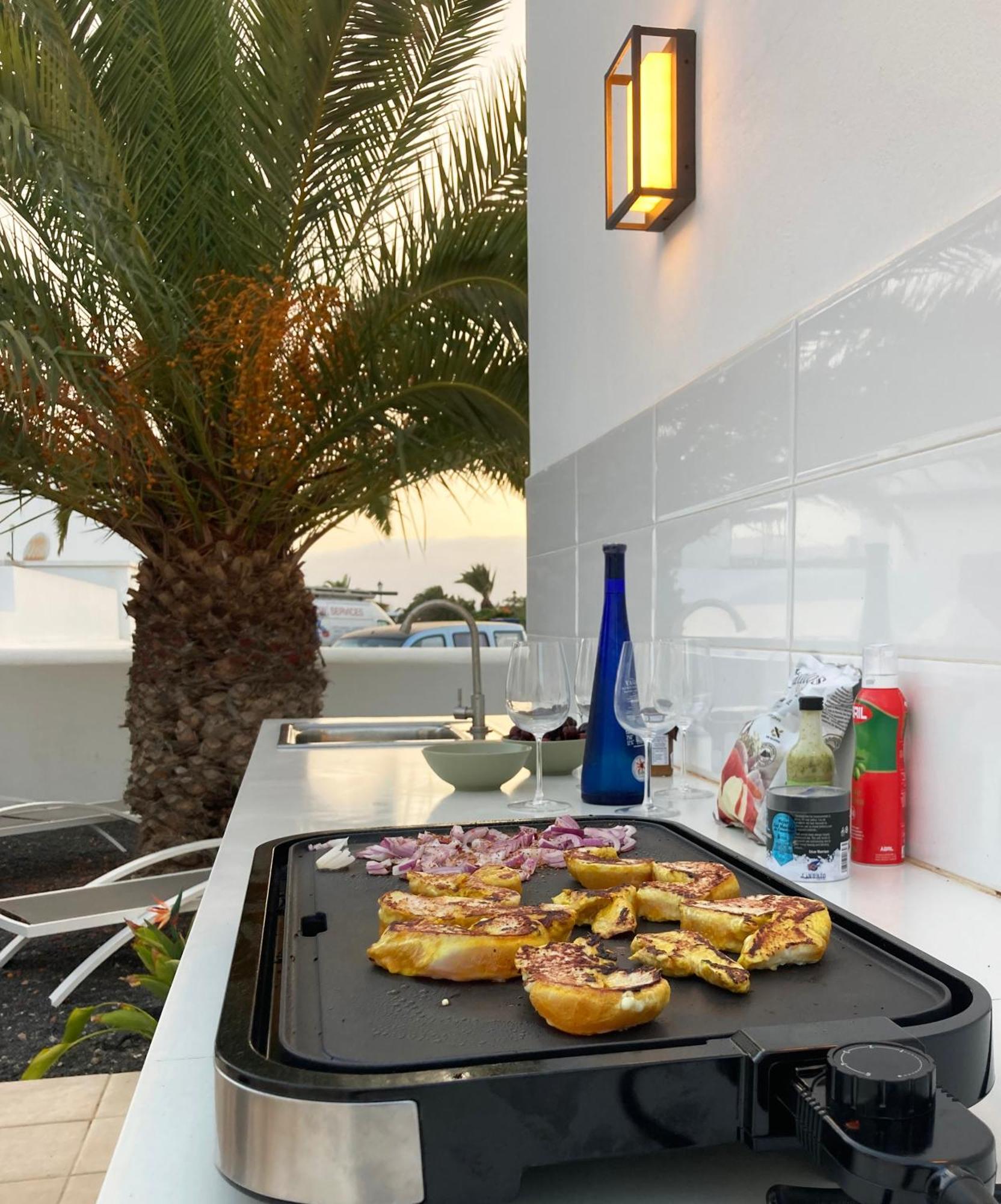 Lovely Casa Felicidad, Swimming Pool, Wifi X Private Garden Playa Blanca  Exteriör bild